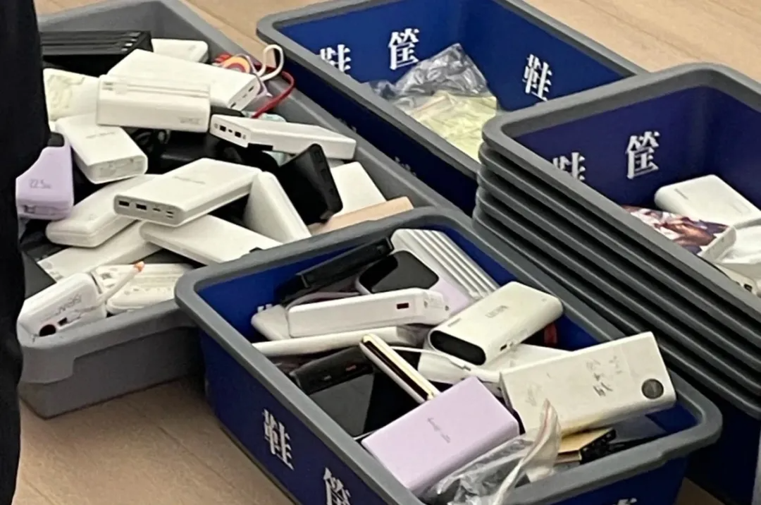 685fc8dd6b8efd9fa63fe26f_m