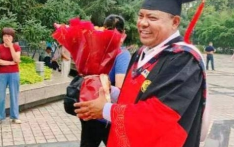 尼泊尔官员普什帕·拉杰·沙希荣登北京大学博士课程榜首