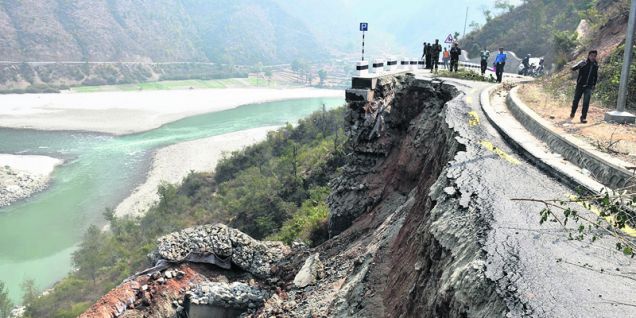 Floods, landslides obstruct 10 major highways