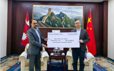 陈松大使向尼泊尔红十字会转交紧急人道主义现汇援助