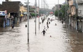 Children make up half of more than 170 killed in Pakistan floods