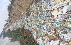 फत्तेपुरको खल्ला झगडियामा राप्तीको कटान तीव्र, अस्थायी तटबन्धबाट नदी रोक्ने प्रयास
