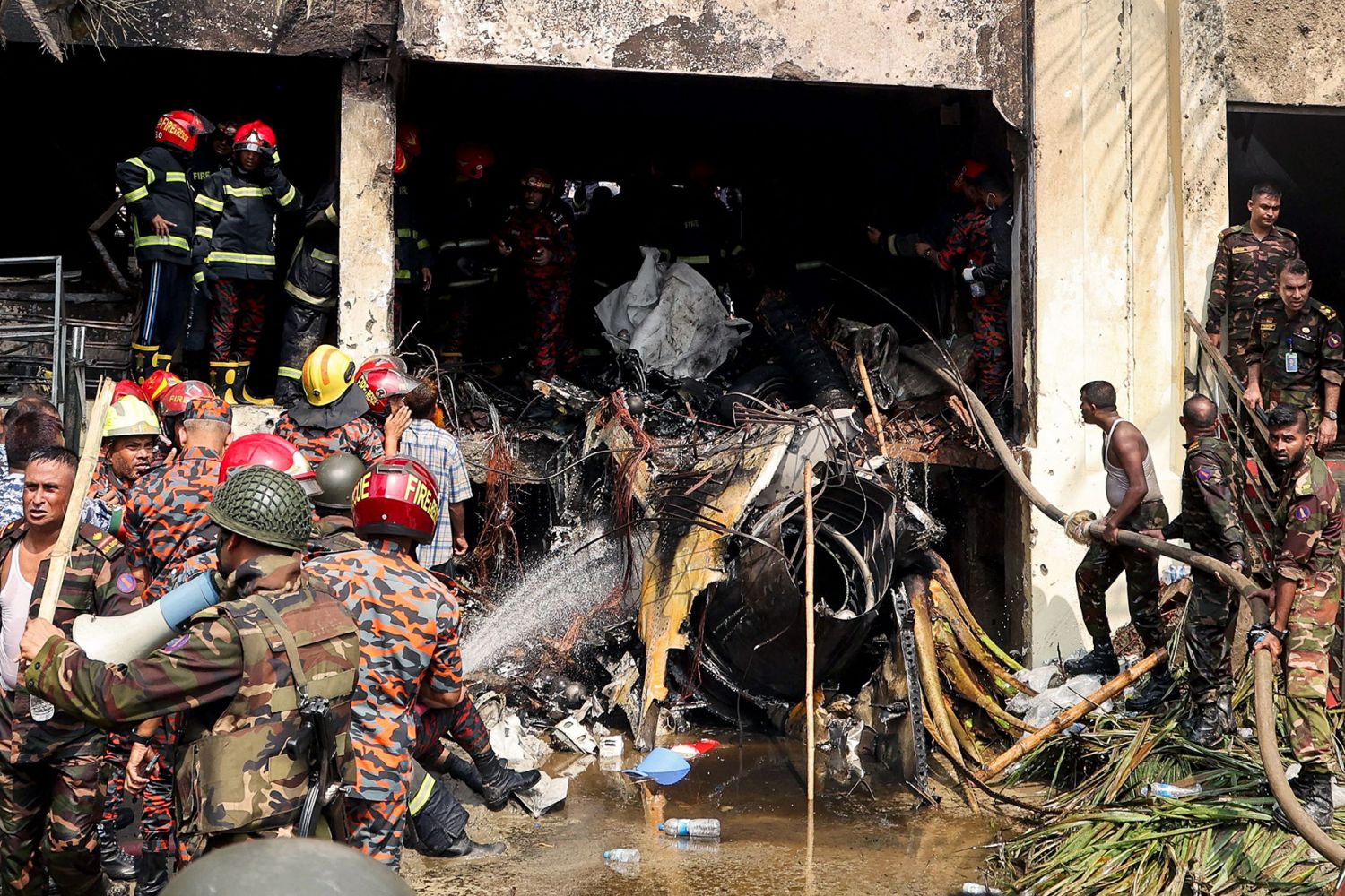 bangladesh crash