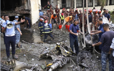 孟加拉国空军一架训练机坠毁在达卡一所学校，造成至少20人死亡