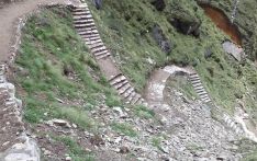 धौलागिरि आधार शिविर जाने पदमार्ग निर्माण