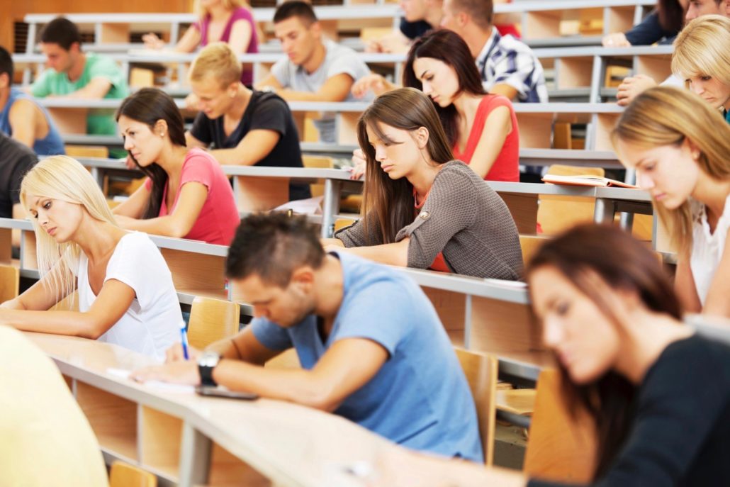 o-COLLEGE-CLASS-facebook-1030x687