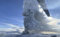 俄罗斯沉睡600年火山首次喷发，背后“推手”或是7月30日堪察加东岸远海大地震