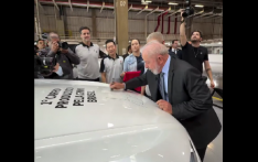 卢拉出席中国车企工厂开幕式：巴西张开双臂欢迎