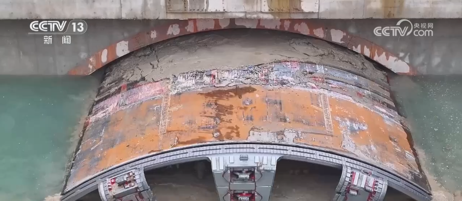 68a1a2356b8e905bd1d5b235_m