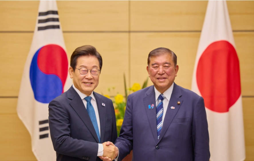 b5d37e47d5a38f66de2eaa2b582b3397u1