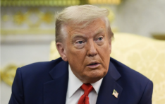 特朗普：将在“未来一周左右”把国防部改回“战争部”