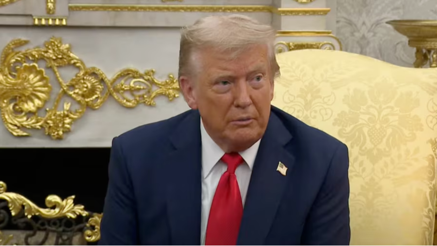 AEF52D945EDA4674BEBDEE979E51B453B965D6AC_size644_w902_h508