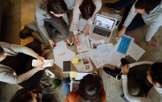 英媒：厌倦在家办公，Z世代想重返办公室