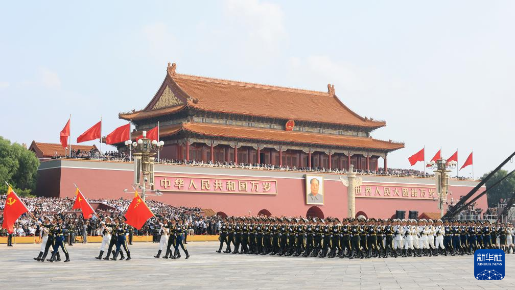 2f7b28f55fd162375bc321e2d5c64b1eu1