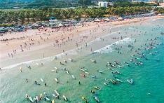 冲浪、跳伞、品咖啡……到万宁畅游“活力海岸”