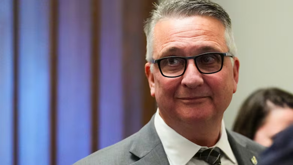 b65972875d364e6dd8c076f1d407d9bbu1