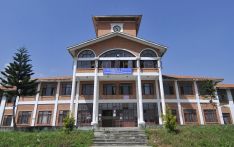 特里布文大学宣布：课程将于10月28日节日假期后恢复