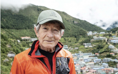 86岁高龄西班牙登山家卡洛斯·索里亚再攀马纳斯鲁峰