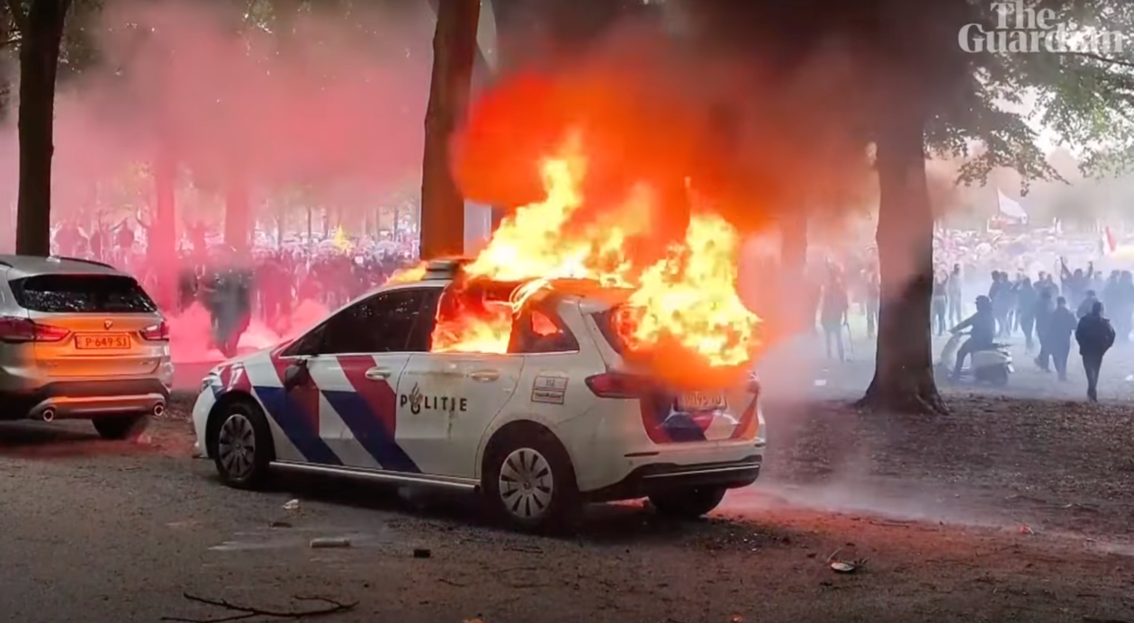 d82fa4924e7cd318bfce5cc30b723853u1