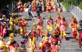 “बाँदर राजा प्रतियोगिता” भव्य रूपमा उद्घाटन