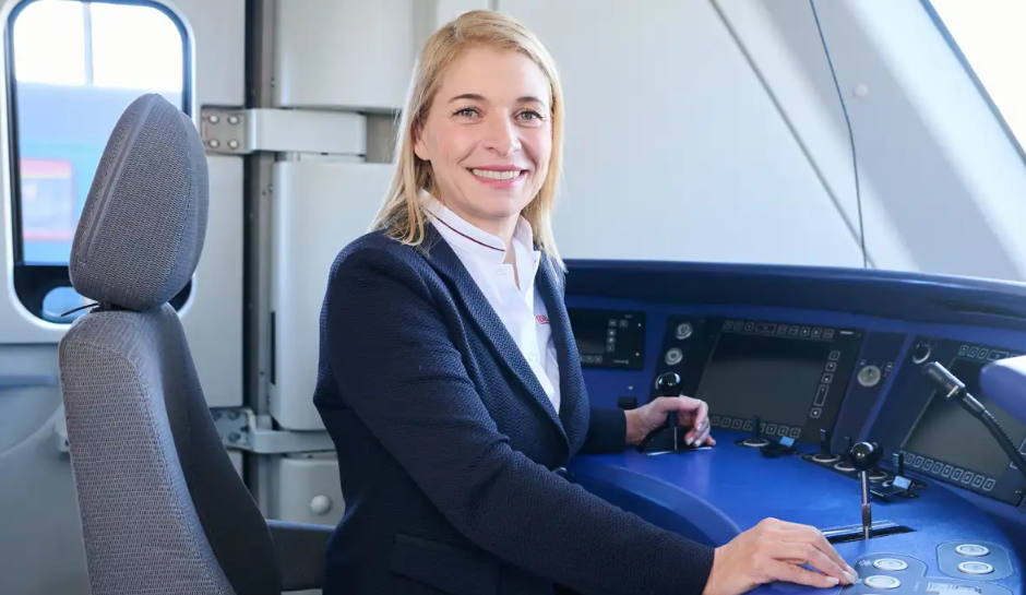 b5790309a96c0bf399e406f09db0f363u1