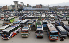 尼暂停全国长途及进出加德满都谷地车辆三天 军方部署6架直升机待命