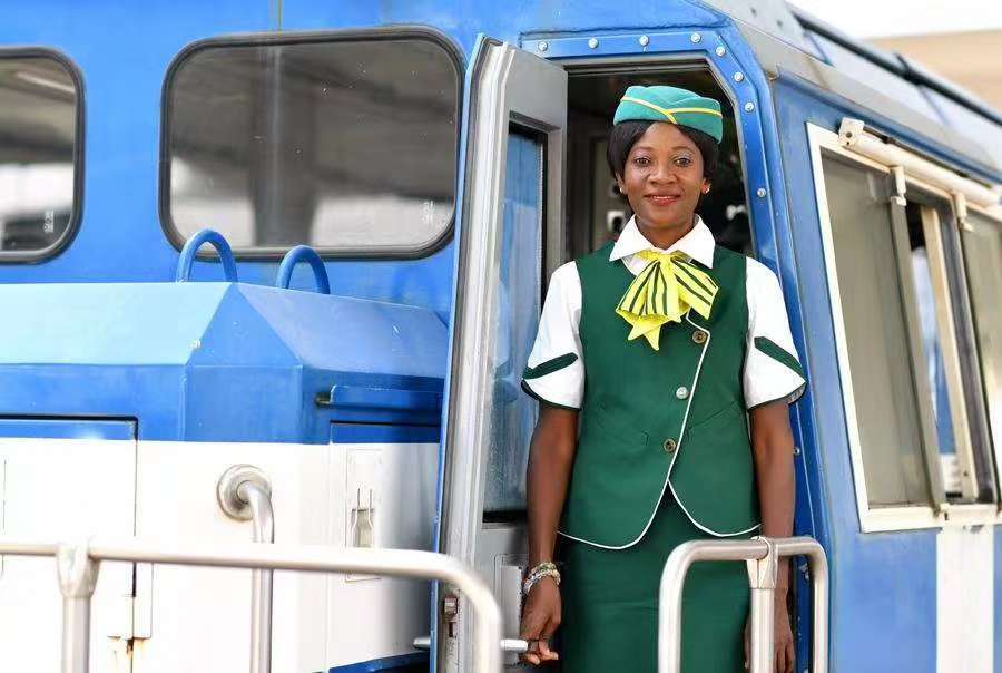 c7ee4b242e174d309e537b397f8c8481