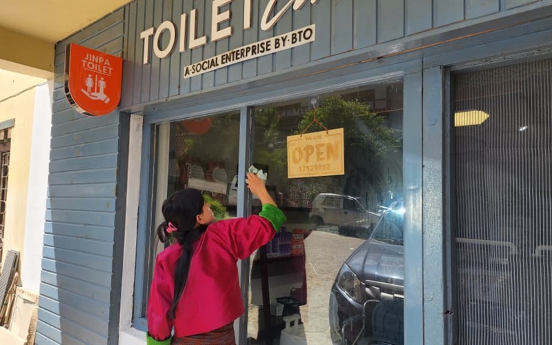 what-bhutan-s-toilet-revolution-can-teach-the-world-about-kindness_2627