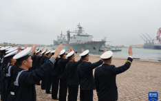 中国海军第48批护航编队起航赴亚丁湾