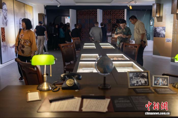 3d064f3a-e633-45fb-8d1a-92f90dec5742_zsite