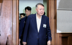 韩国前总统尹锡悦出席内乱特检组传唤调查