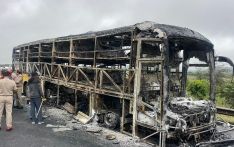 印度一巴士起火致25人以上罹难 专家警示长途客运安全系统性隐患