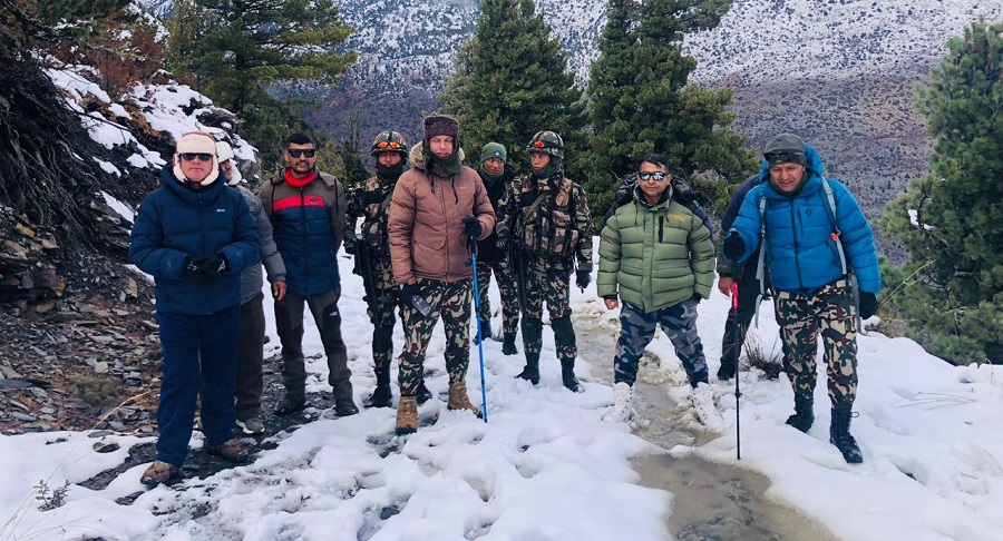 Tourist-rescure-news-mustang-(2)