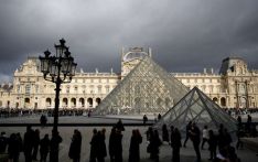 法媒：卢浮宫抢劫案又有五名嫌犯落网