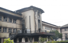 尼泊尔最高法院叫停政府召回11名驻外大使的决定