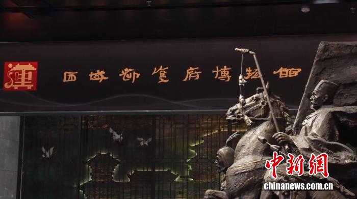 78e87b7bd49f4df4a9c8bf4f852efcff (1)