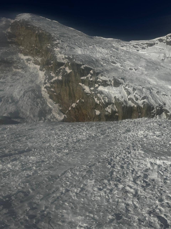 Nine climbers killed in separate avalanches on Yalung Ri, Panbari Himal; Five rescued