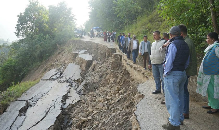 ilam-landslide3_J7xFGbg5hp