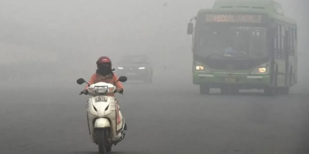 उच्च प्रदूषणका कारण ‘श्वासप्रश्वास’ मा नै असहज हुन थालेको दिल्लीबासीको गुनासो