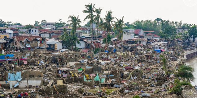 Million evacuated as Typhoon Fung-wong threatens Philippines