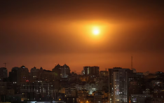 美国和俄罗斯在阿布扎比举行和平谈判，与此同时导弹袭击基辅