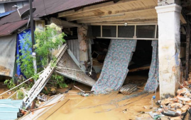 马来西亚洪灾持续肆虐逾万人被迫转移