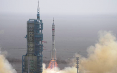 फसेका अन्तरिक्ष यात्री उद्धारका लागि चीनद्वारा ‘शेन्जोउ-२२’ प्रक्षेपण