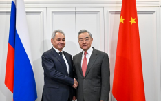 中俄将推进战略协调，以提高质量