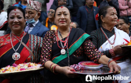 加德满都民众热情庆祝“尤玛丽节”