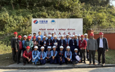 尼泊尔当地中学师生走进上马相迪A水电站