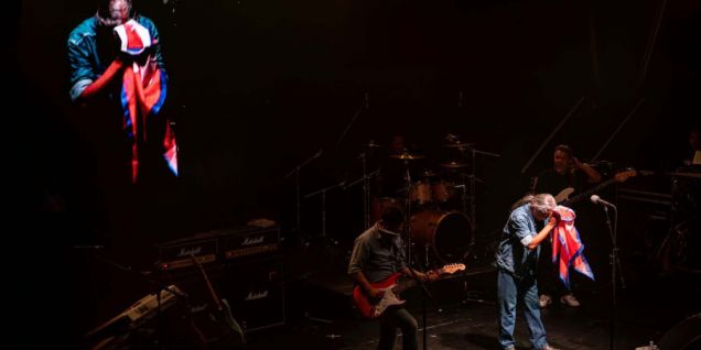 Flag on his shoulder, stories in his songs 