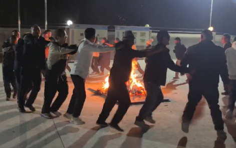 中铁二局尼泊尔军方公路十标项目部：趣味竞技燃激情 篝火欢歌庆元旦