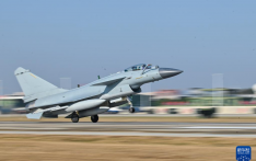 全军部队开展新年度军事训练