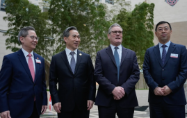 英国首相斯塔默抵达上海 力促中英商业与投资合作